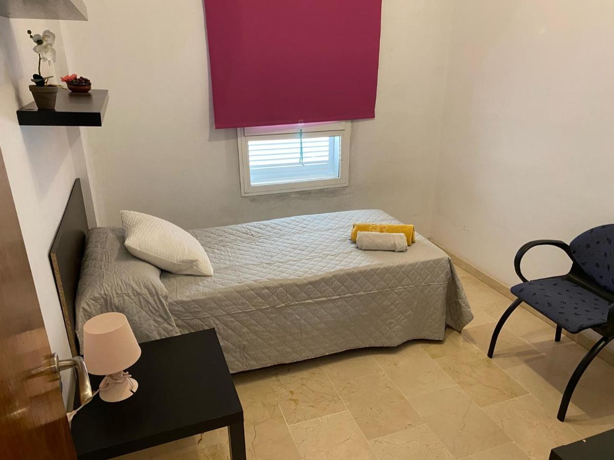 Castilleja , Casa-Apartamento Cerca Centro Sevilla Wifi Familias Trabajo Garaje カスティジェハ・デ・ラ・クエスタ エクステリア 写真