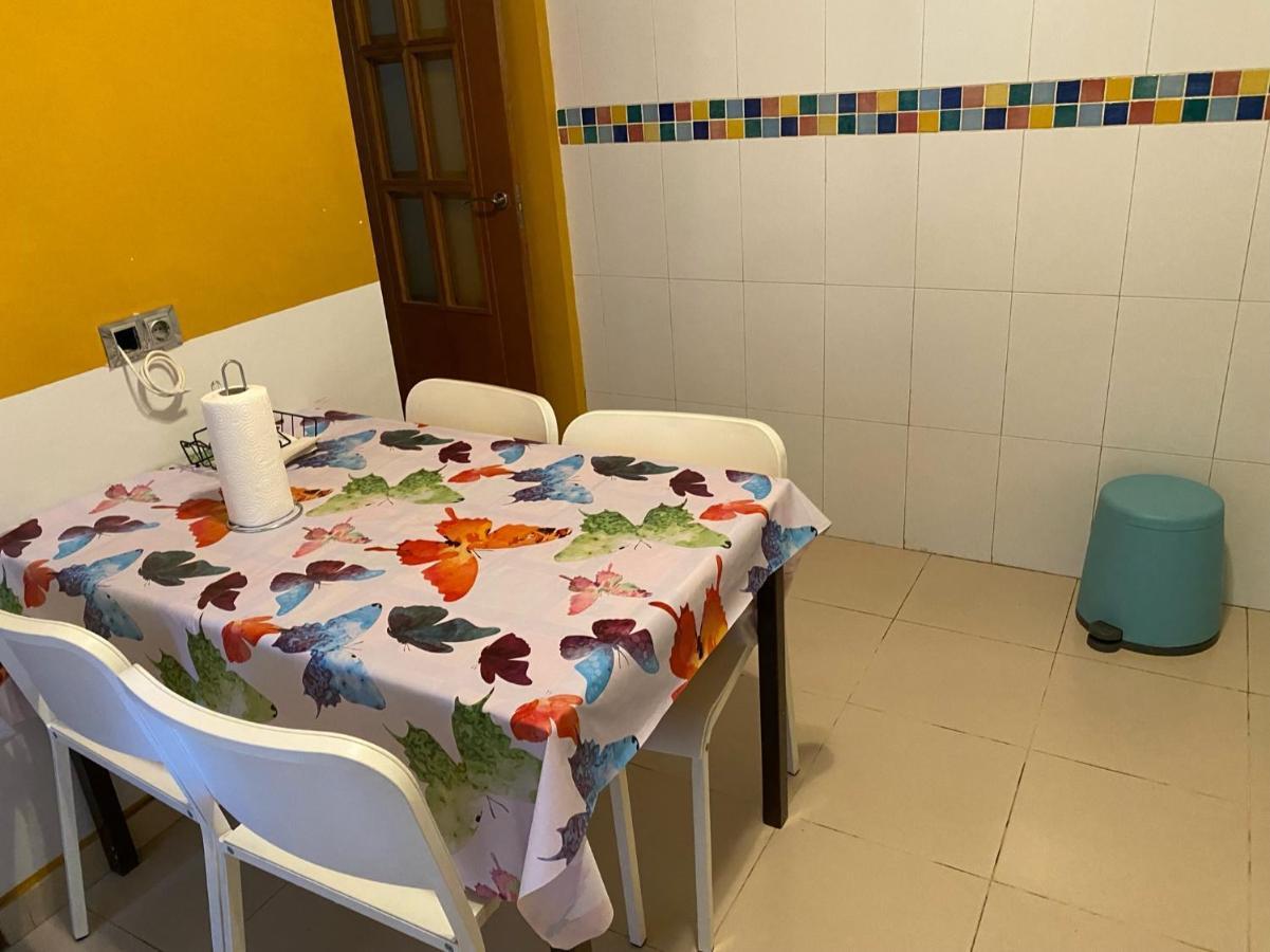 Castilleja , Casa-Apartamento Cerca Centro Sevilla Wifi Familias Trabajo Garaje カスティジェハ・デ・ラ・クエスタ エクステリア 写真