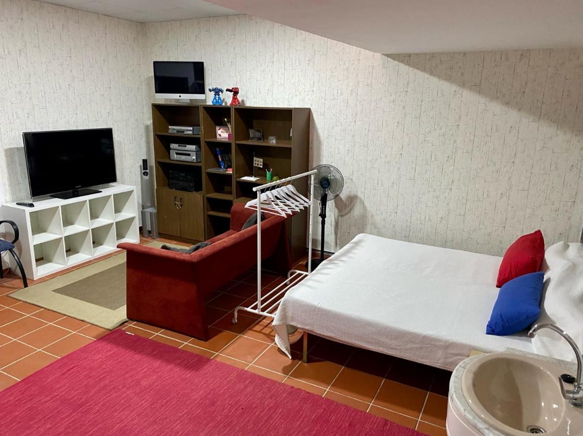 Castilleja , Casa-Apartamento Cerca Centro Sevilla Wifi Familias Trabajo Garaje カスティジェハ・デ・ラ・クエスタ エクステリア 写真