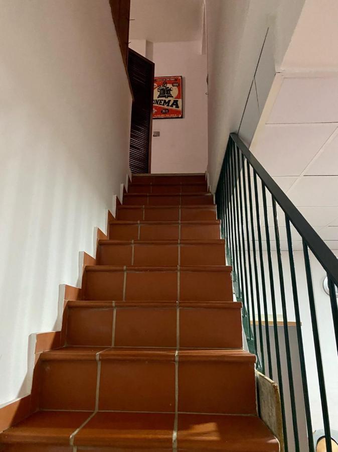 Castilleja , Casa-Apartamento Cerca Centro Sevilla Wifi Familias Trabajo Garaje カスティジェハ・デ・ラ・クエスタ エクステリア 写真